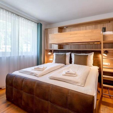 Appartement Pegasus Top 4 นอยเคียร์เชน อัม โกรสเวเนดิเกอร์ ภายนอก รูปภาพ